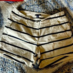 White and blue stripped women’s shorts